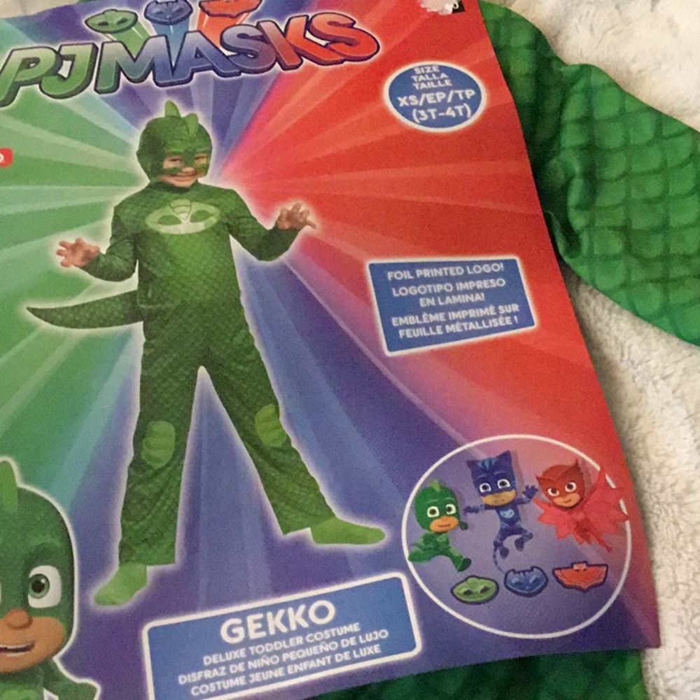 Deluxe PJ Masks Gekko costume NWT